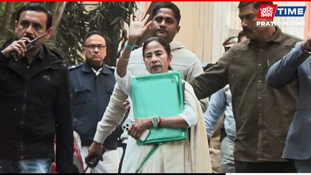 High Drama Over ED Raid: Mamata Banerjee Reached Spot, Says BJP Stealing TMC Strategy