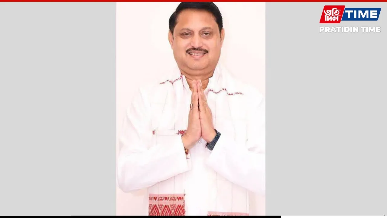 Former AGP leader Jayanta Khaund joined the Congress in Delhi