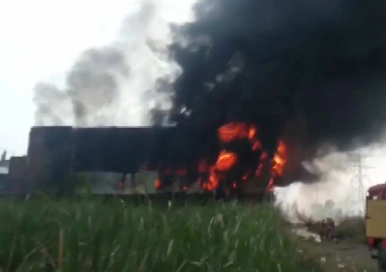 West Bengal: Massive Fire At Thermocol Factory In Howrah