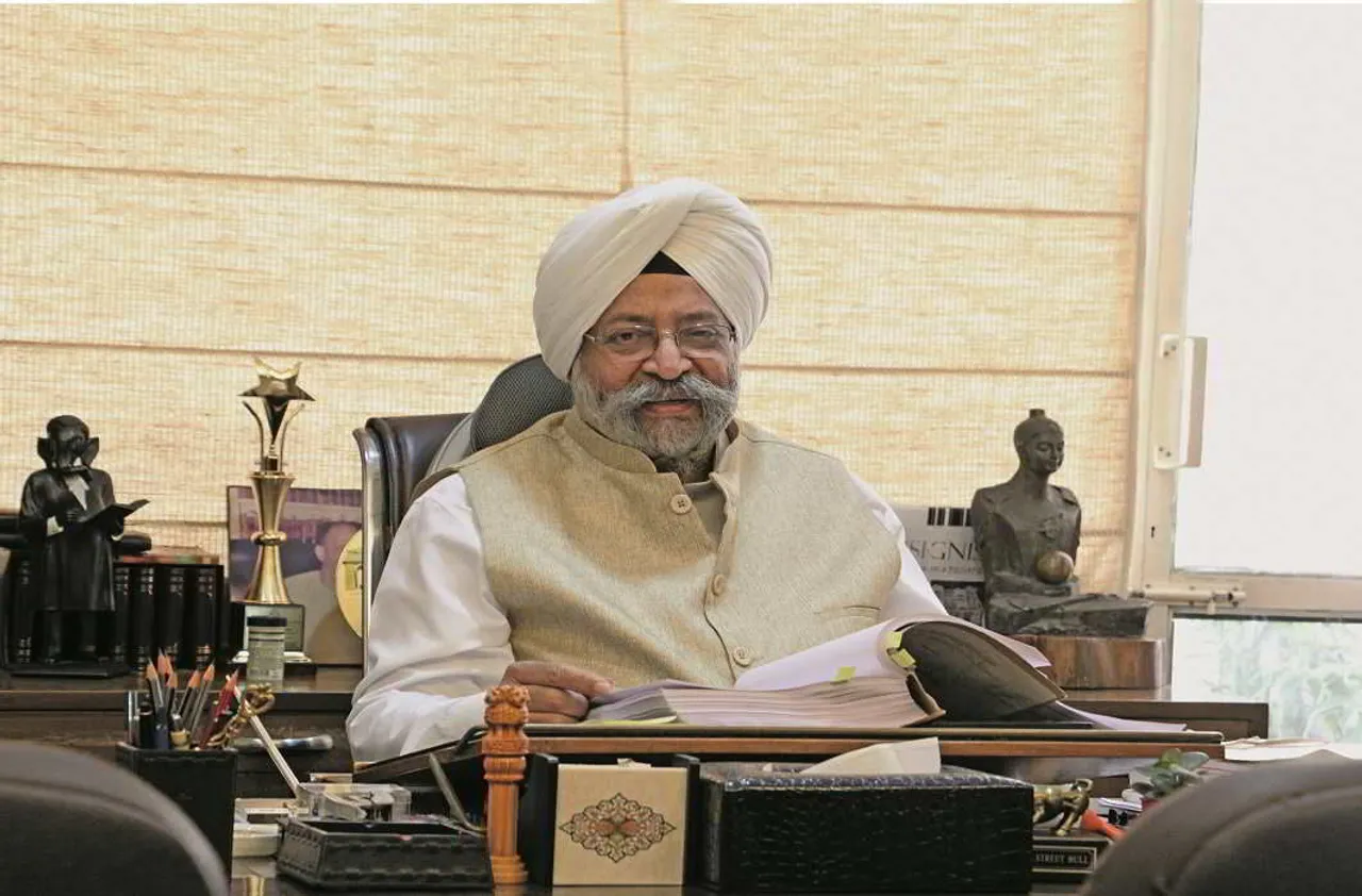 ASG Rupinder Singh Suri Passes Away, CJI Ramana Condoles His Demise