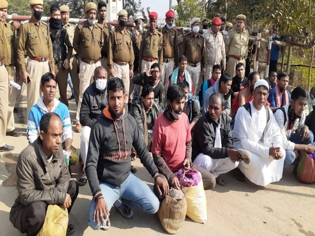 Assam: 22 Bangladeshi Nationals Deported Through Karimganj Border