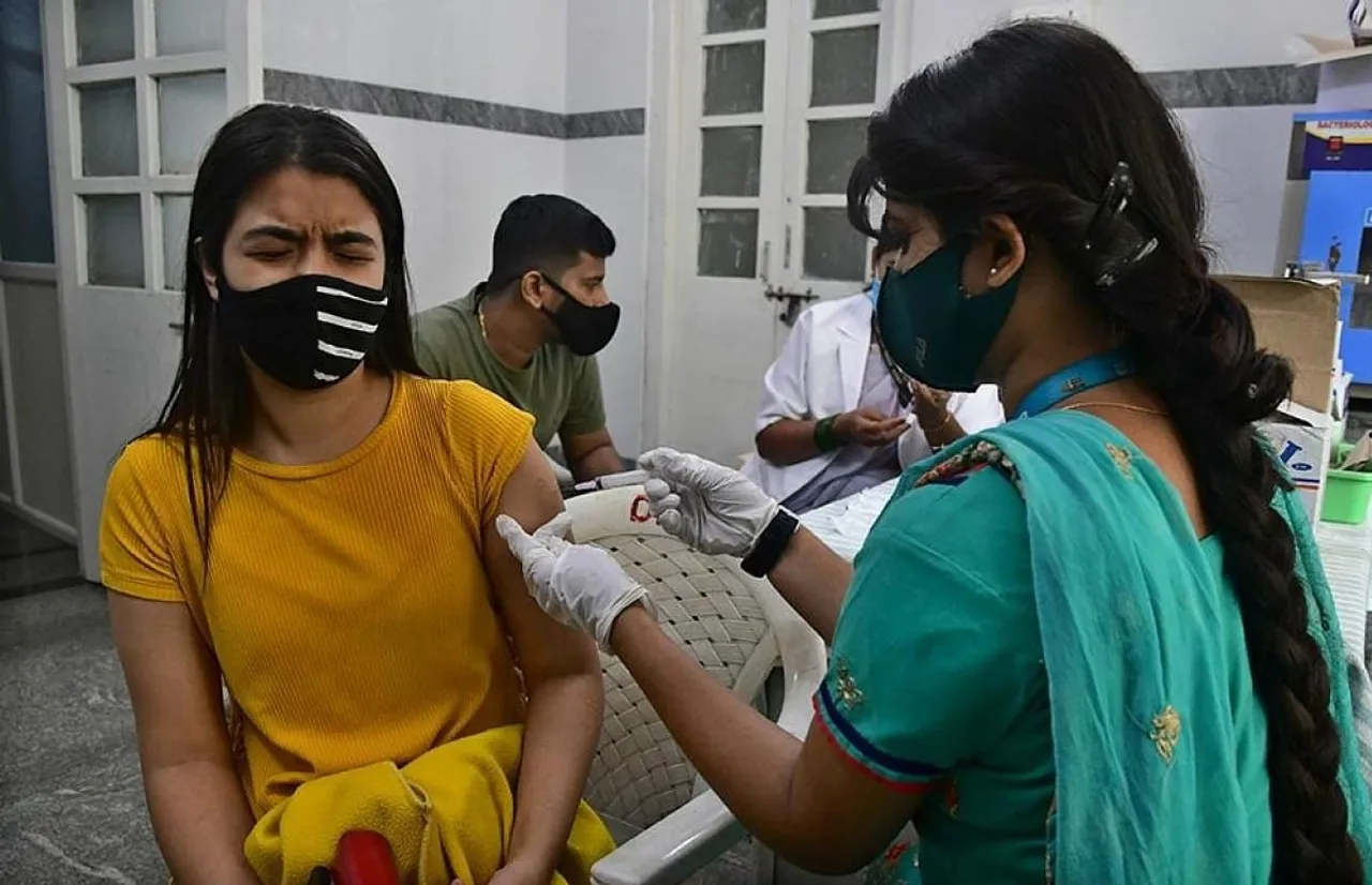 Dip In Daily Covid-19 Cases As India's Vaccine Tally Rises To 177.13 Cr