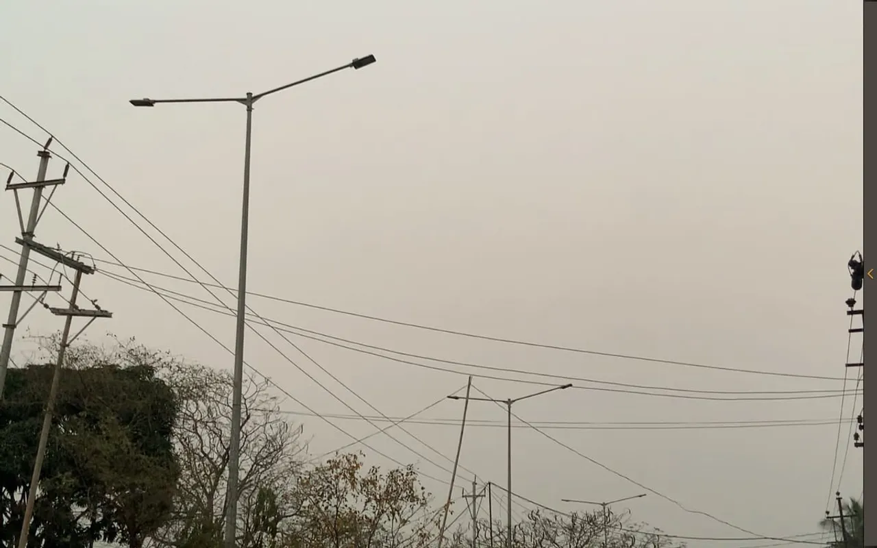 Guwahati: No Street Lights, VIP Road Dissolves Into Darkness After Dusk