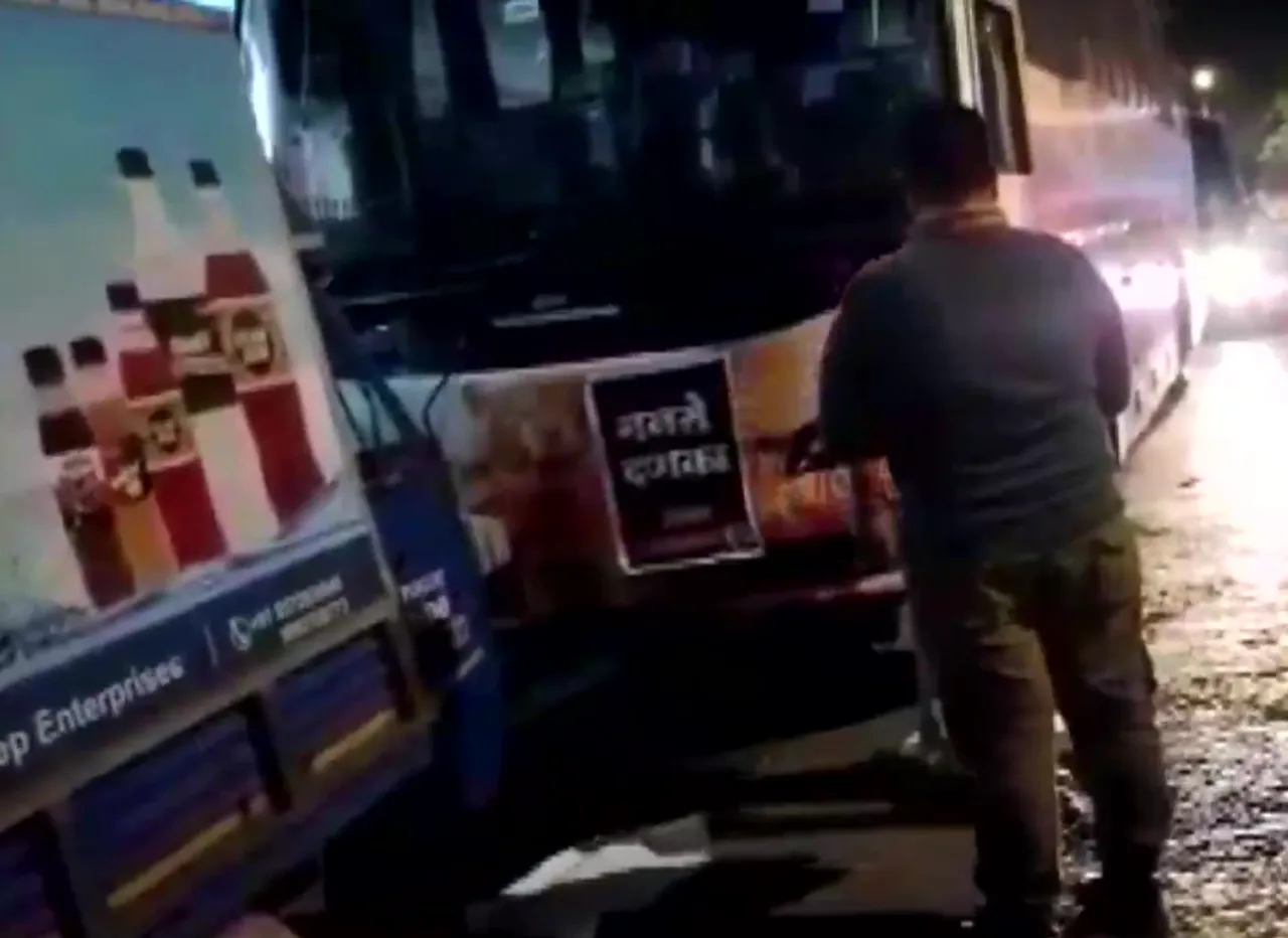 Mumbai: Miscreants Attack Delhi Capitals’ Bus 