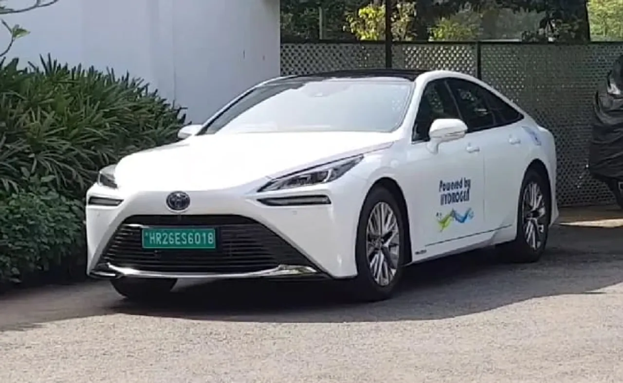 Nitin Gadkari Drives To Parliament In Hydrogen-Powered Car