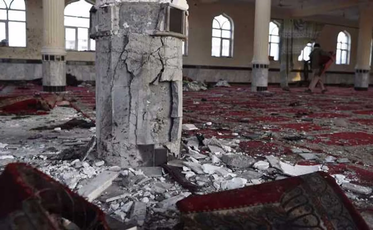 Afghanistan: 33 Killed, 43 Injured in a Blast at Mosque 