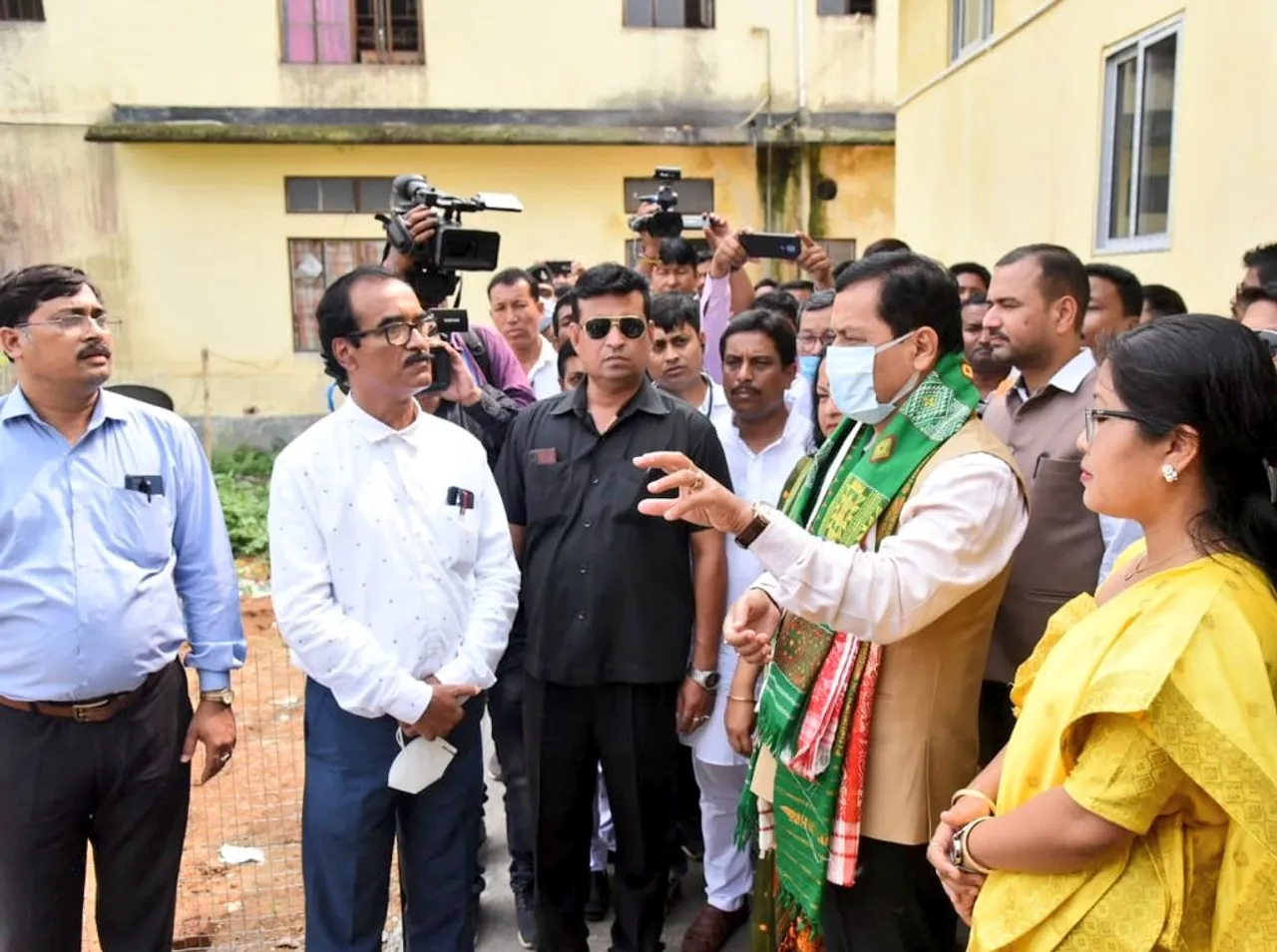 Assam: Sarbananda Sonowal Reviews Development Projects in Goalpara 