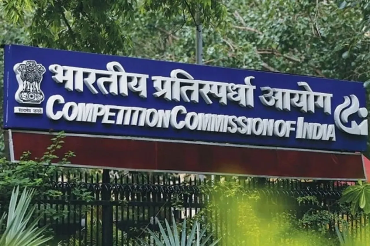 CCI Orders Probe Into Practices Of Zomato, Swiggy 