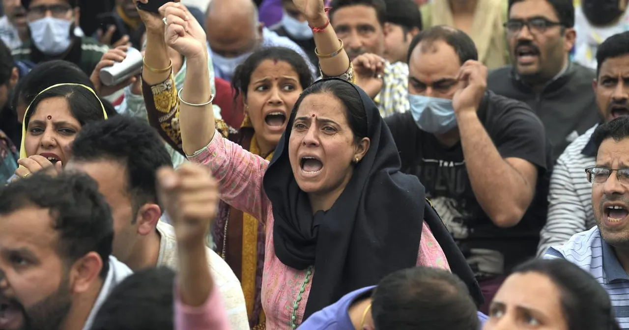 Protests Erupt at Jammu and Kashmir Over Killing of Kashmiri Pandit