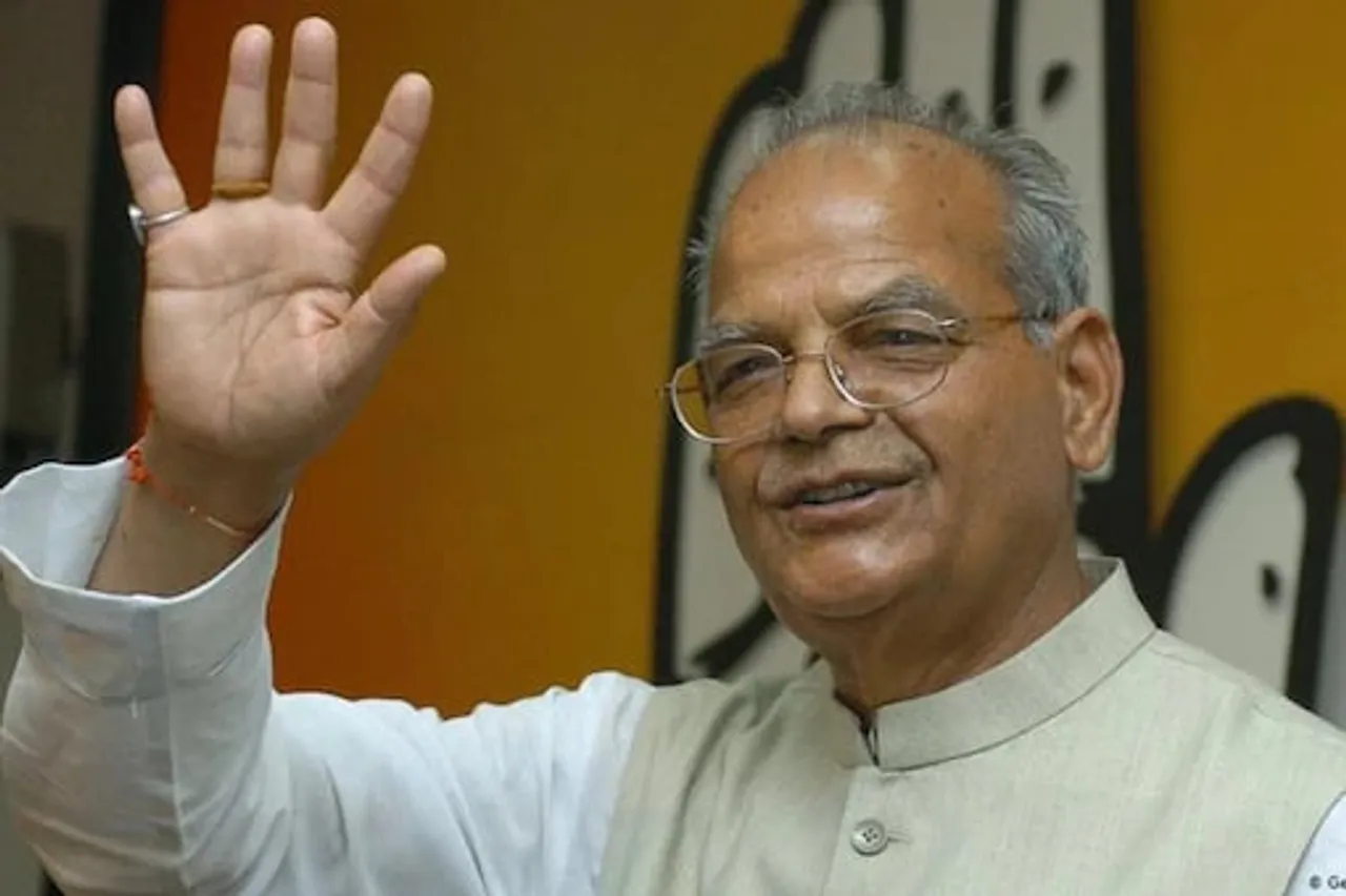 Former Union Minister Pandit Sukh Ram Passes Away