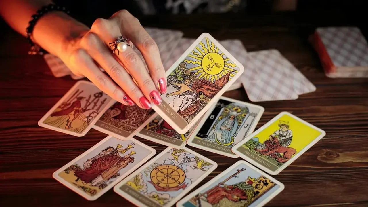 Horoscope Today, May 5: Check Tarot Readings For Your Zodiac

