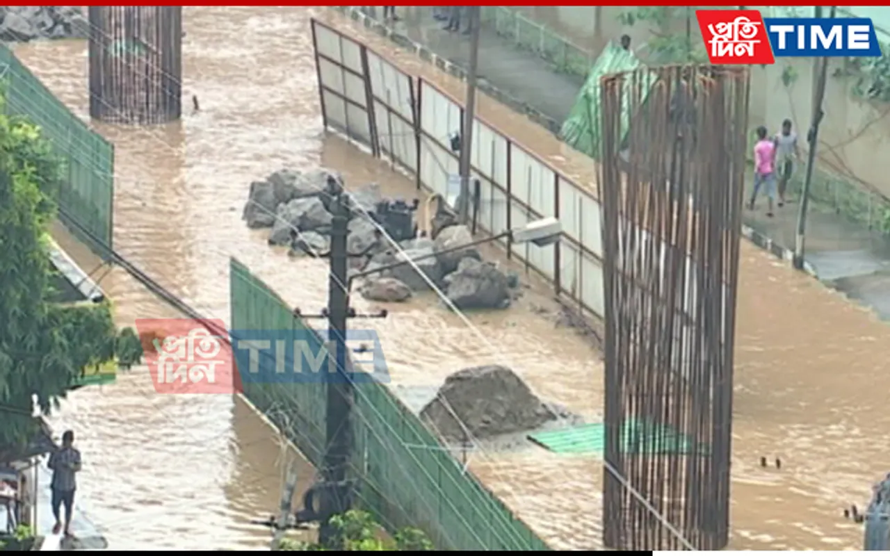 Parts of Guwahati Submerged Under Water, 4 Dead in Landslides 