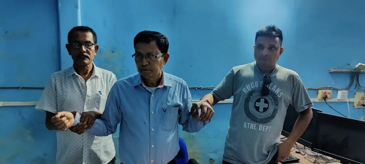 Assam: Govt Employee Caught Red-Handed While Taking Bribe