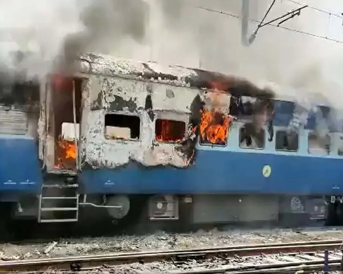 Bihar: Anti- Agnipath Protests Turn Violent, Three Trains Set on Fire
