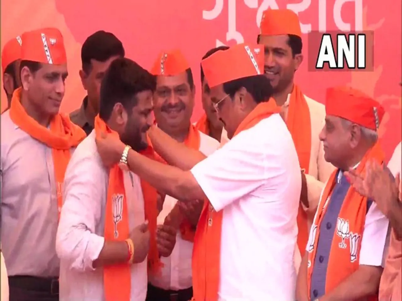 Gujarat: Hardik Patel Joins BJP Ahead of Assembly Polls