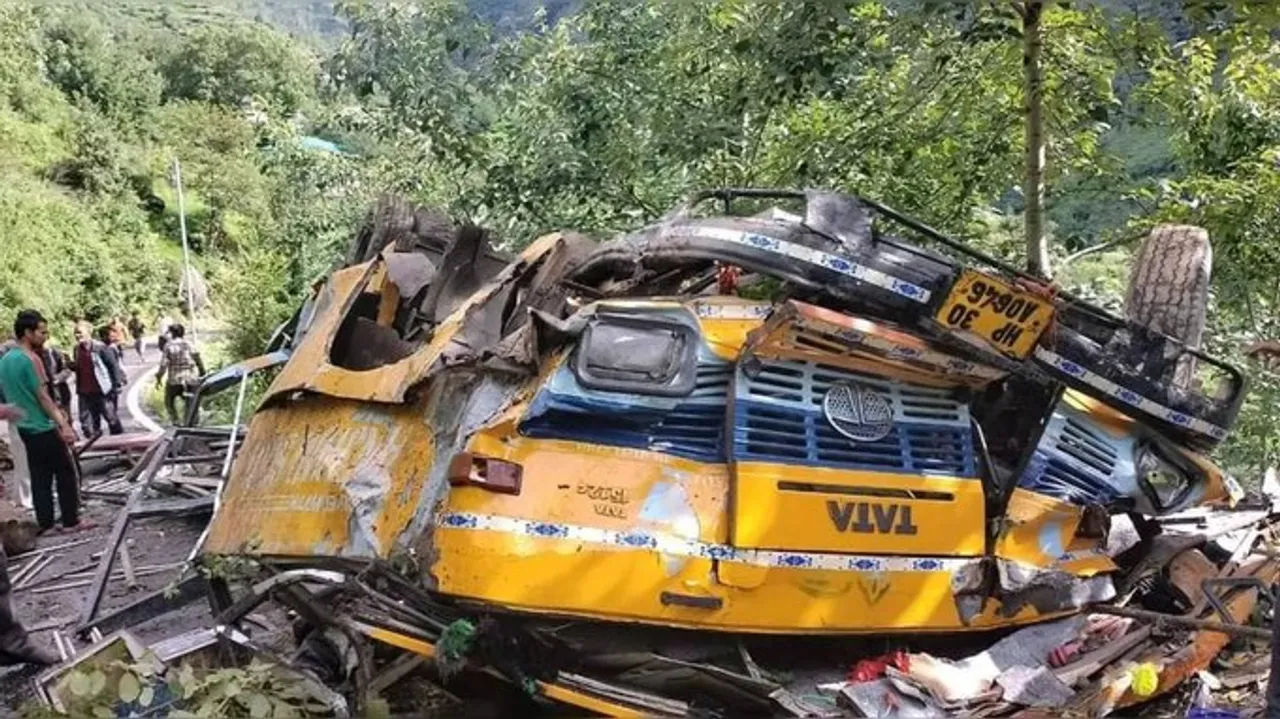 Himachal: Bus Falls into Gorge, 16 People Dead 