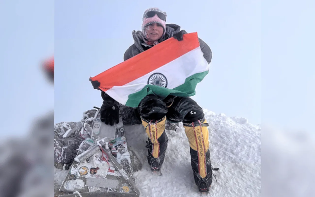 Indian Climber Unfurls Tricolour On Europe's Highest Peak On I-Day