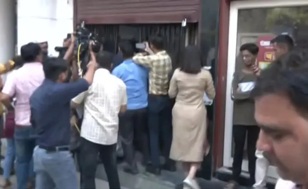 CBI Search Bank Locker of Manish Sisodia in Ghaziabad