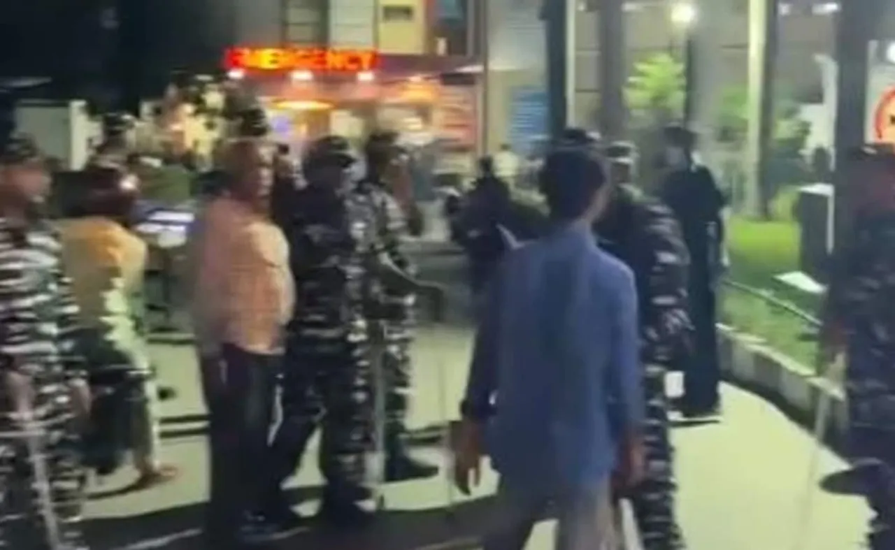 Jamia Student Shot at Inside Delhi Hospital After a Clash