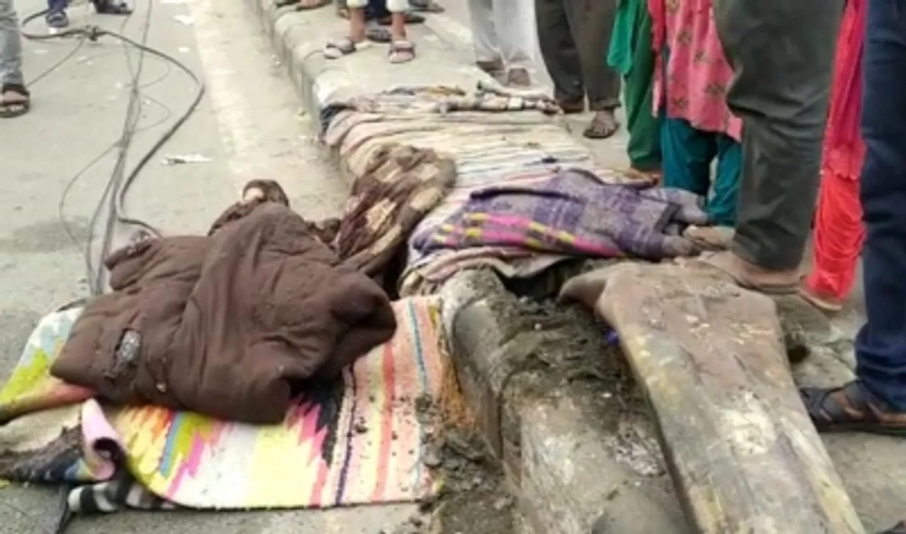 Truck Mows Down Four in Delhi Road