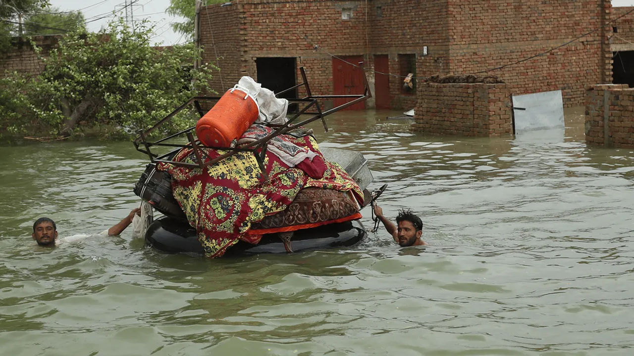 Pakistan Floods: Death Toll Reaches Nearly 1,200