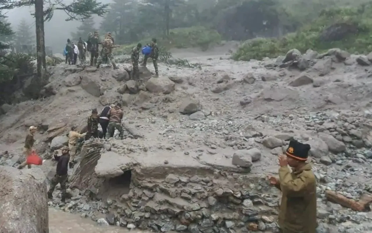 Incessant Rainfall Disrupts Normal Life in Sikkim, Around 200 Tourists Stranded