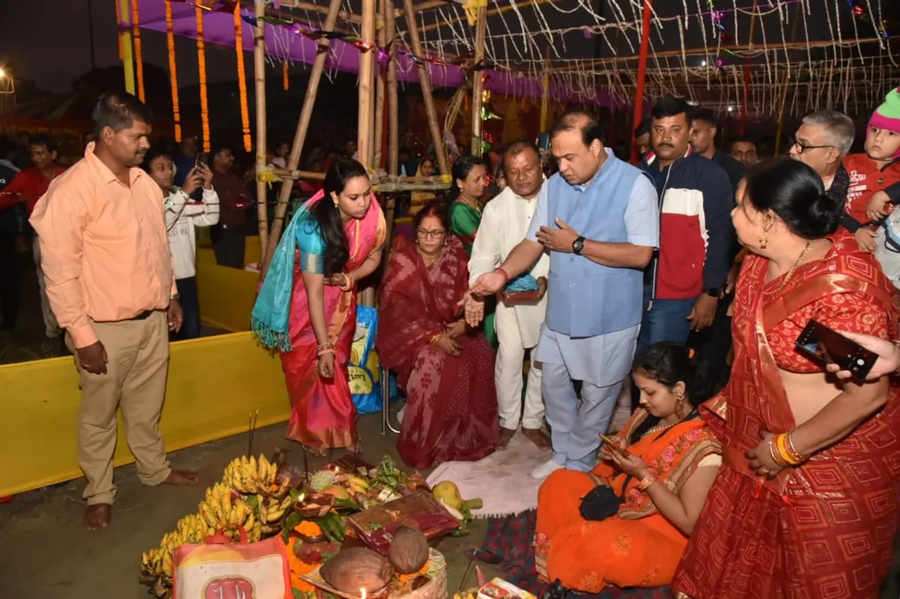Assam CM Offers Prayers at Pandu Ghat on Chhath Puja