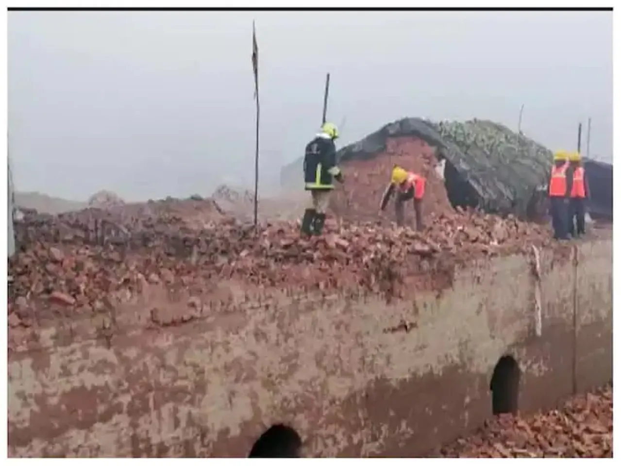 Bihar: 9 Killed, Several Injured After Chimney of a Brick Kiln Explodes