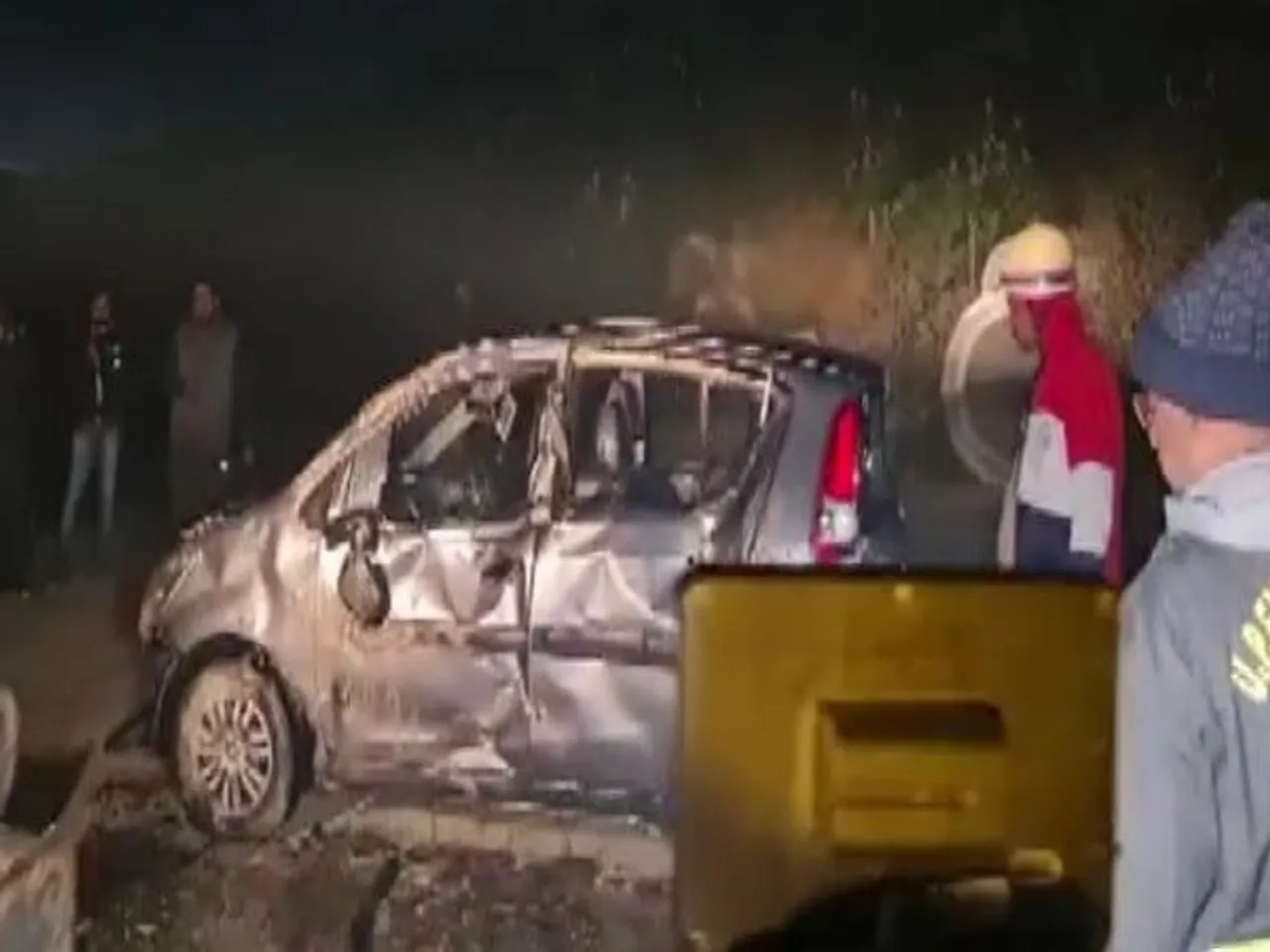 Lucknow: Two Missing After Vehicle Falls Into Gomti River, 2 Rescued