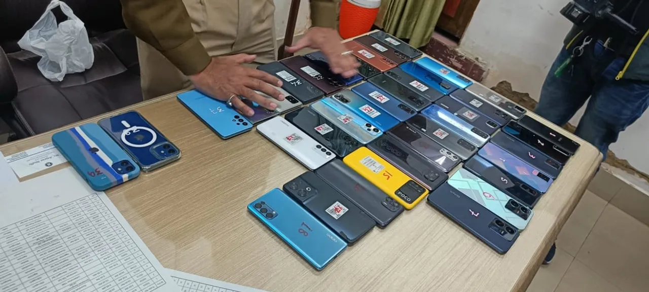 One Held With 39 Stolen Mobile Phones, Ganja at Guwahati Railway Station