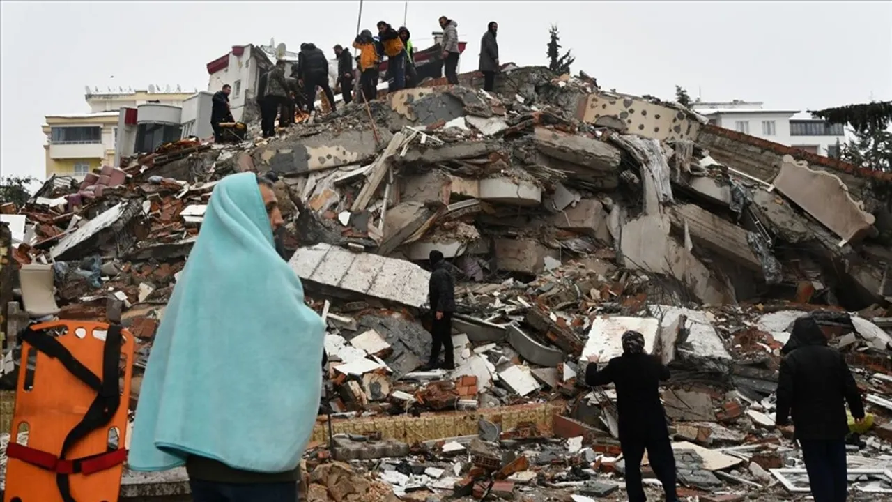 Another Earthquake Of Magnitude 7.5 Hits Turkey