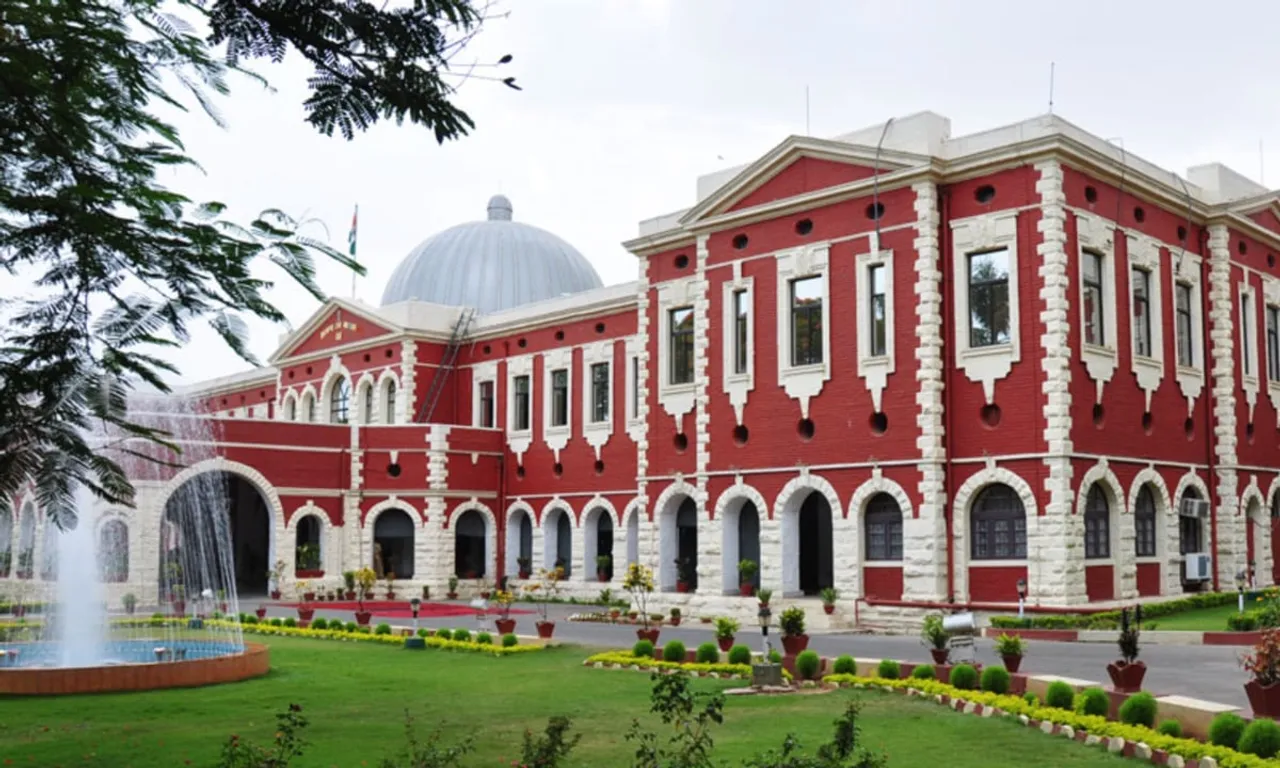 Jharkhand High Court Takes Suo Moto Cognizance of Dhanbad Fire Tragedy