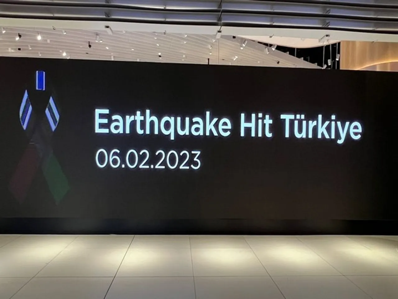 Black Ribbon Displayed at Istanbul Airport to Mourn Turkey-Syria Quake Victims