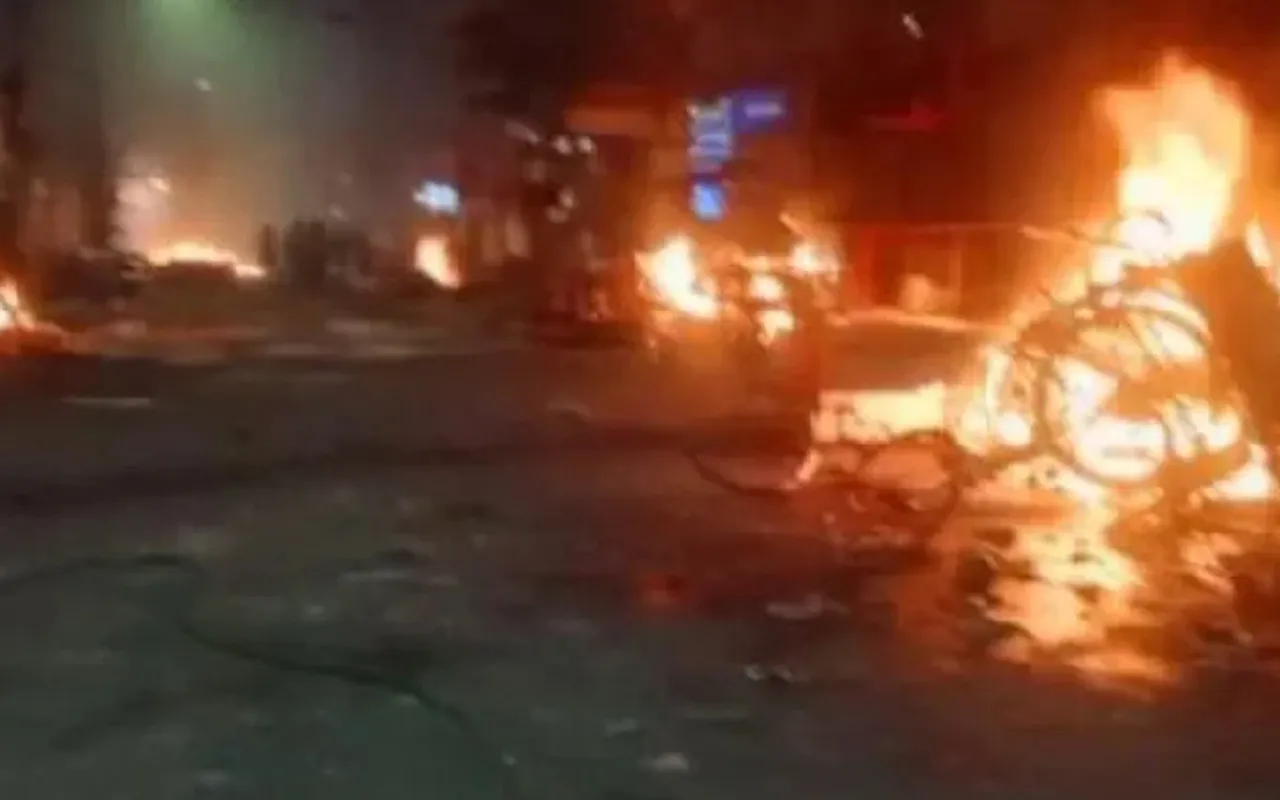 Stones Pelted, Vehicles Torched During Ram Navami Procession in West Bengal