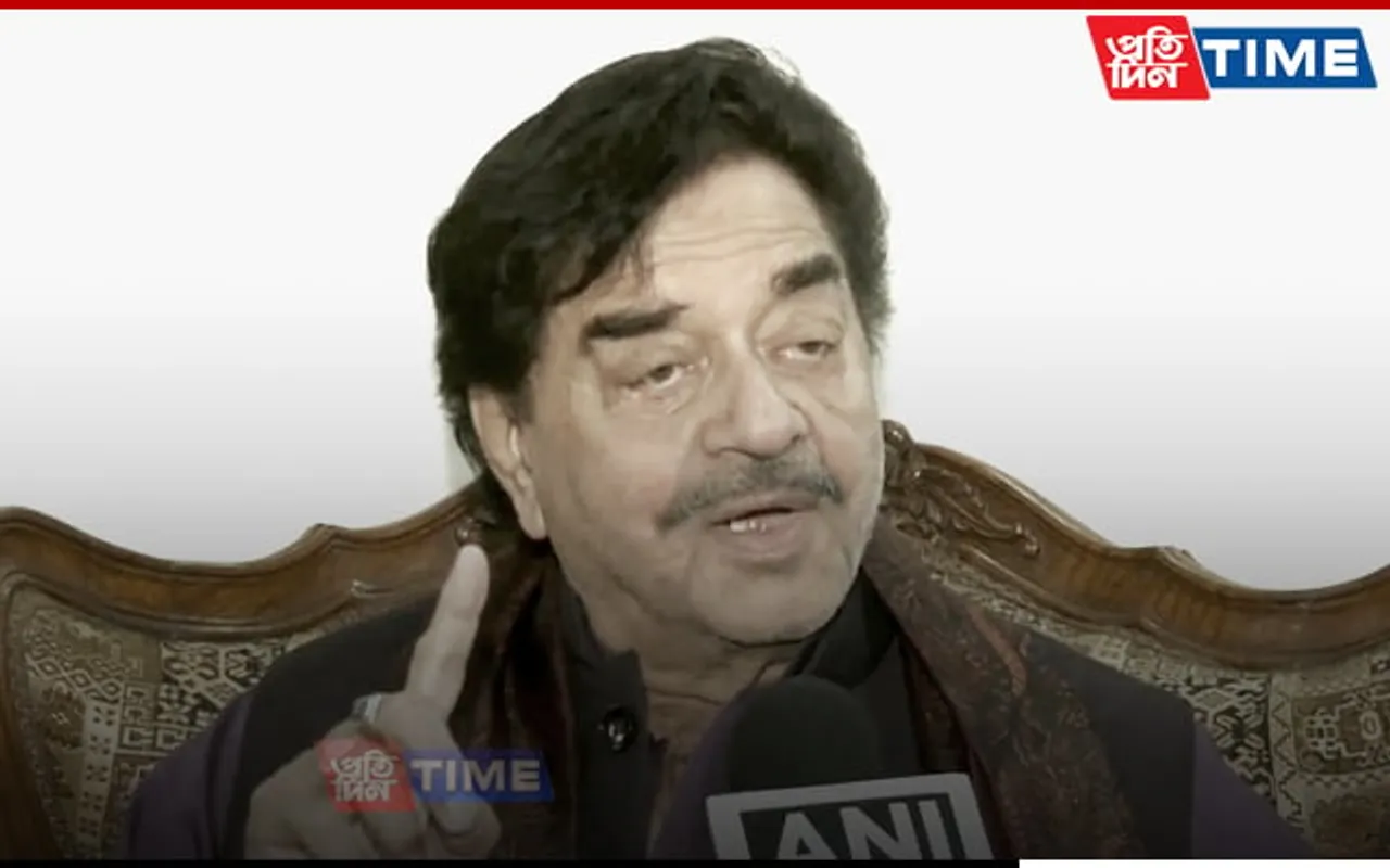 'Vinash Kale Viprit Buddhi': Shatrughan Sinha Tells PM Modi on Rahul’s Disqualification