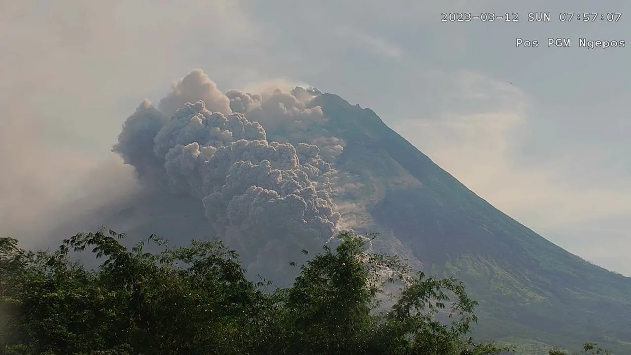Indonesia's Mount Merapi Volcano Erupts