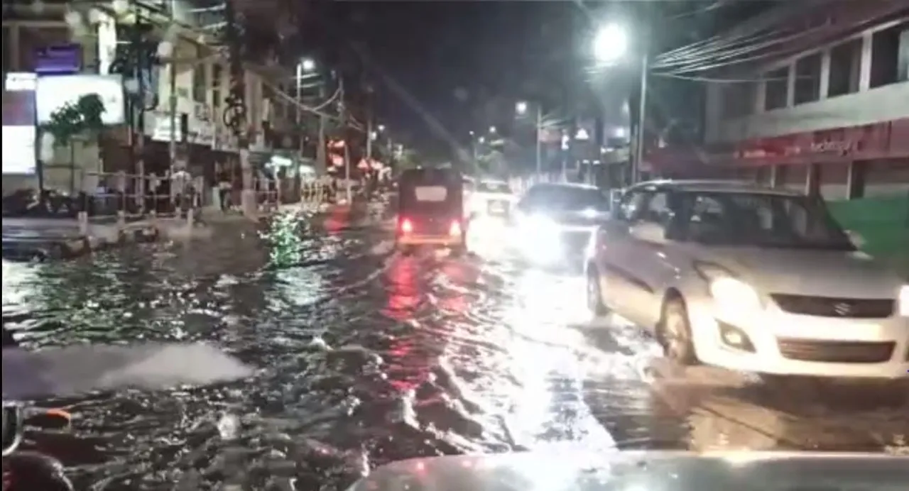 Few Minutes of Heavy Showers Result in Water Logging in Guwahati
