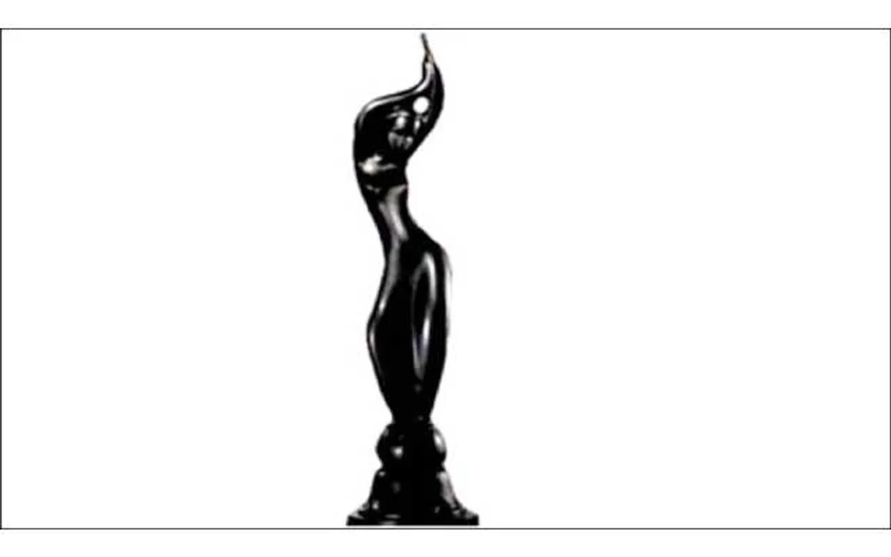 Suman Adhikary Wins Two Filmfare Awards
