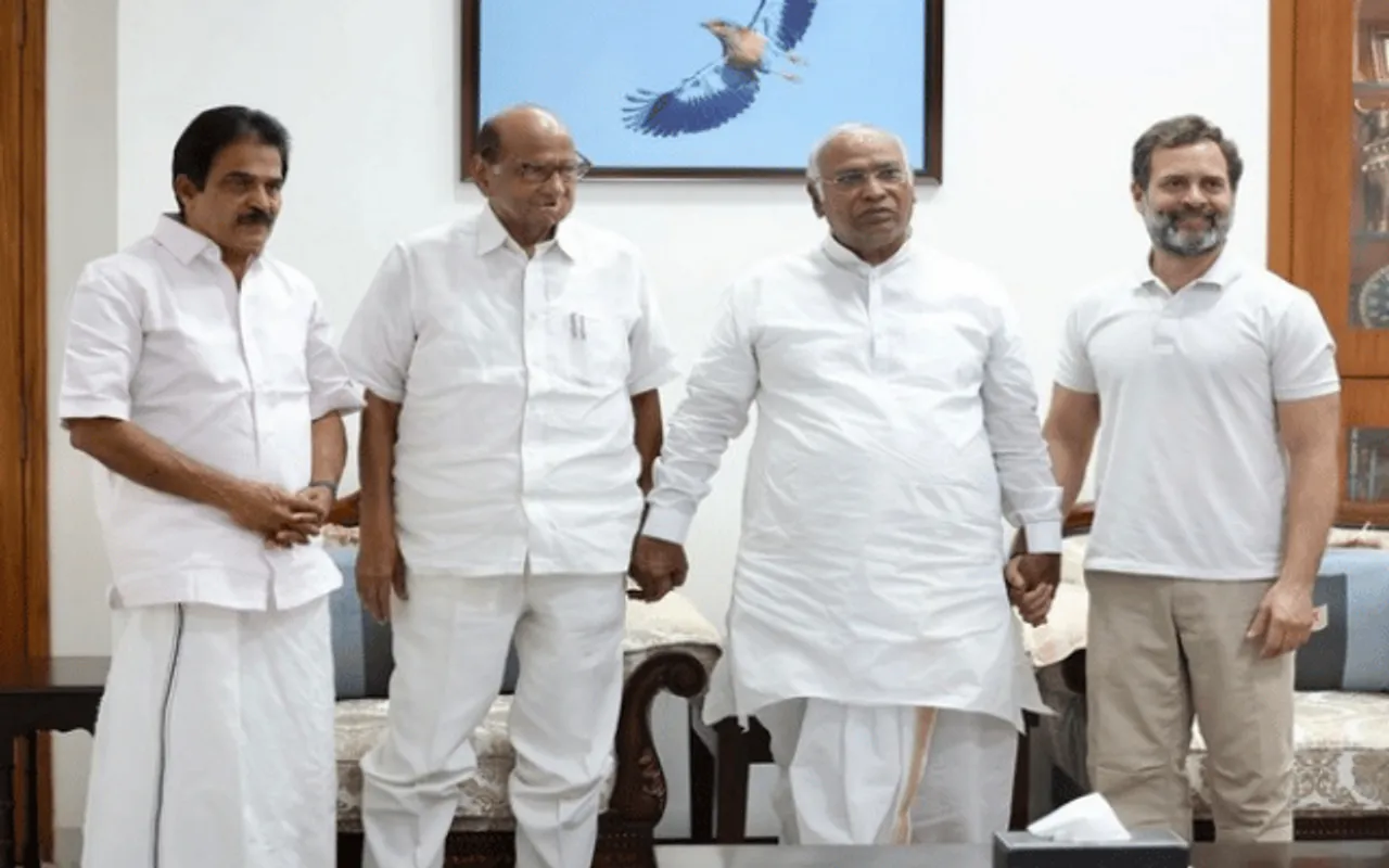 Opposition Ready To Fight As 'One': Kharge After Meeting Pawar