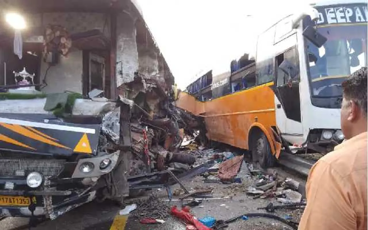 Several Passengers Injured in Bus Collision in Assam’s Kaziranga