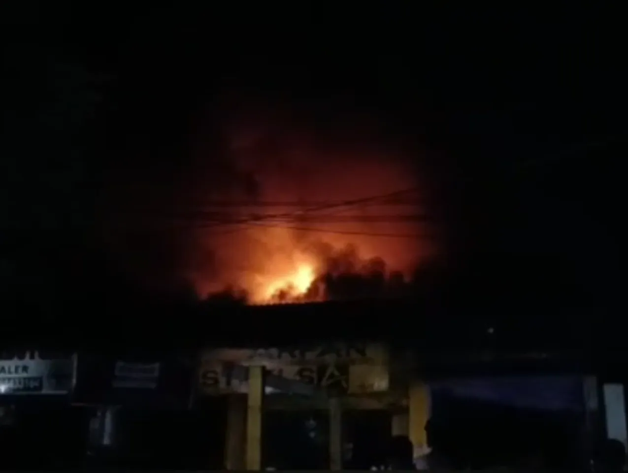 Massive Fire Guts 7 Business Establishments in Assam’s Hojai