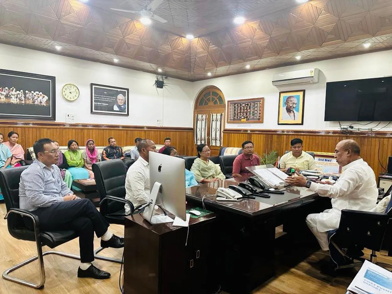 Manipur CM Holds Meeting with COCOMI, Highlights Their Role Amid Violence