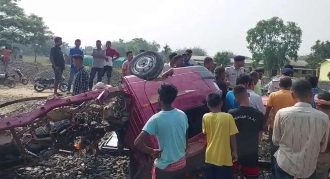 Assam: Train Crashes Into Vehicle in Golaghat