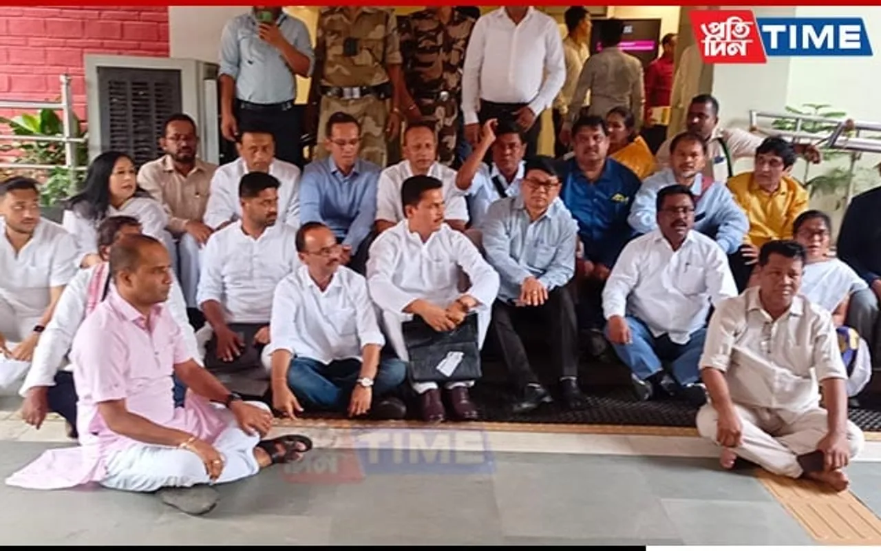 Delimitation Exercise: 11 Opp parties Including Congress Stage Protest in Delhi