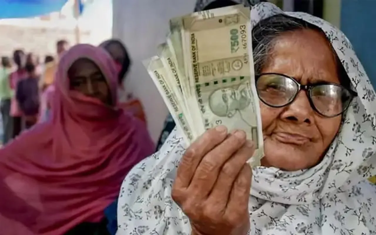 CAG Report Shows Centre Diverted Pension Funds For Publicity