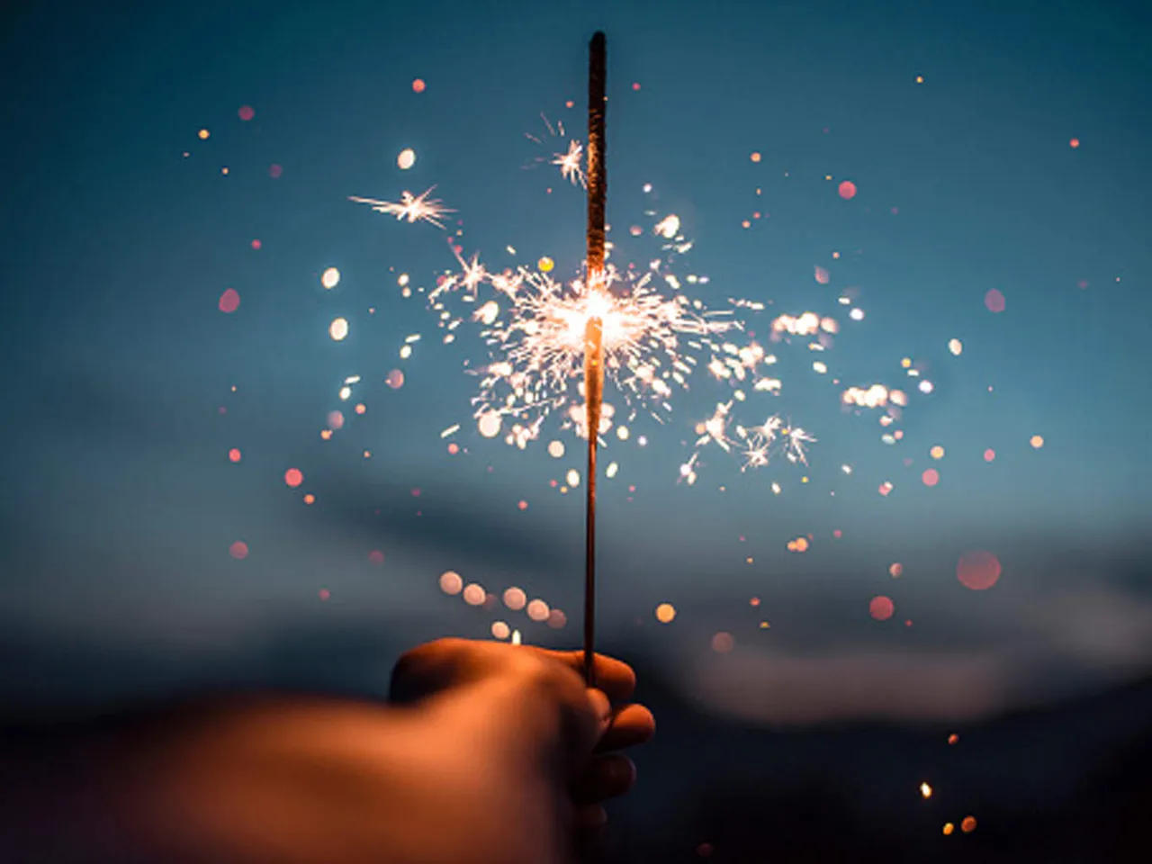 Delhi Govt Reimposes Ban on Firecrackers to Curb Pollution in Winter