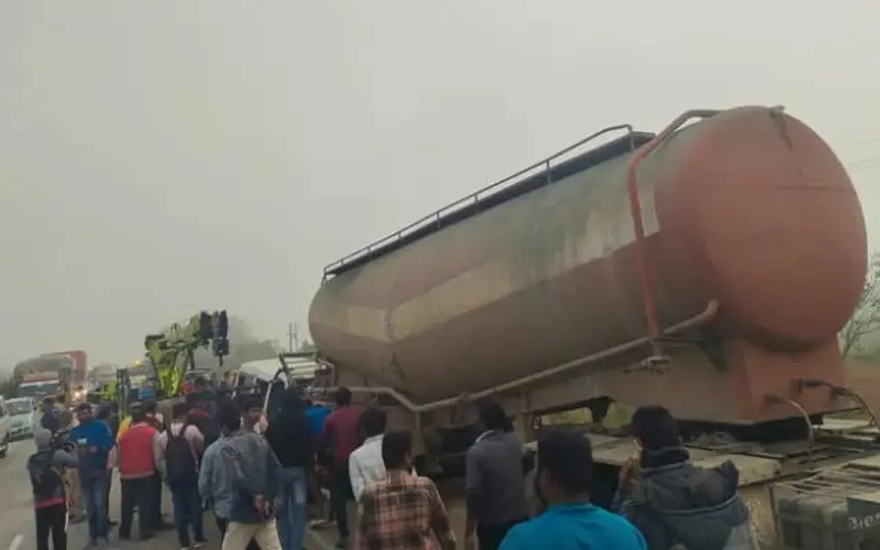 Tragic Road Accident in Karnataka’s NH-44 Claims 12 Lives