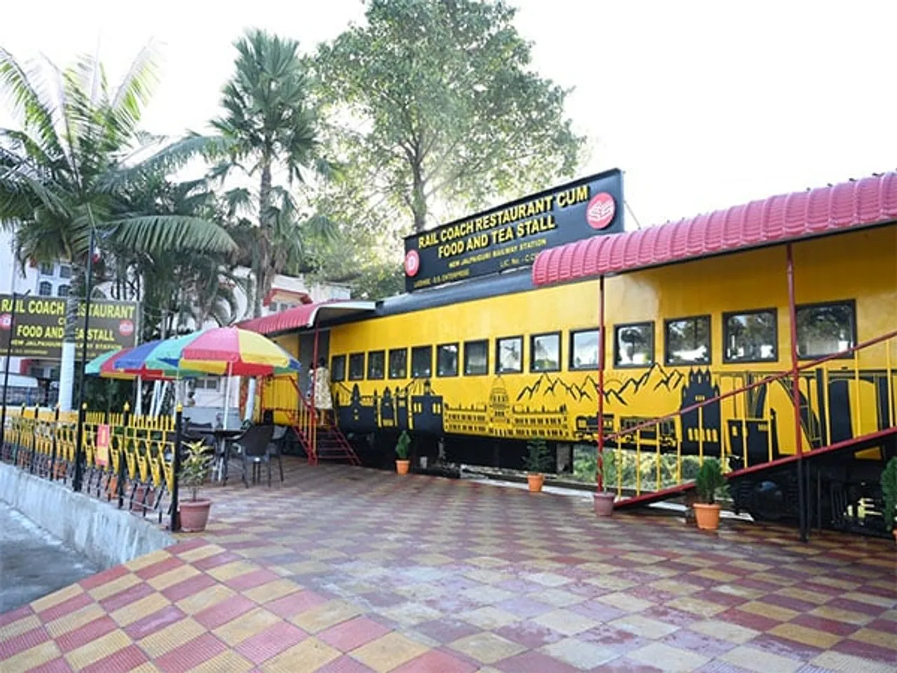 NFR Transforms Decommissioned Coaches Into Unique Dining Experiences