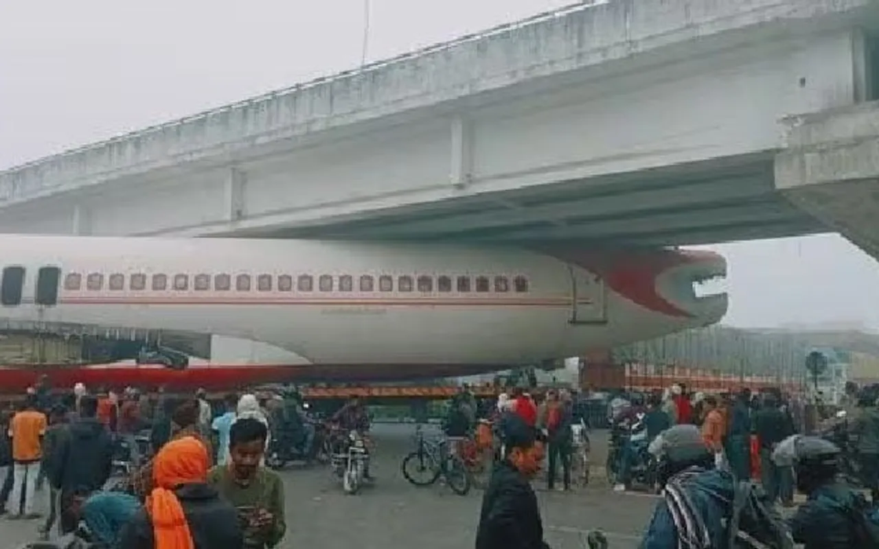 Airplane Transported by Truck to Assam Gets Stuck Under Overbridge in Bihar