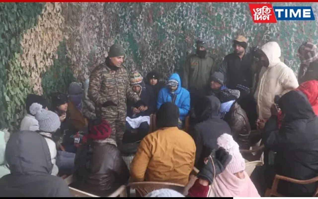 Army Rescues 500 Tourists Stranded At Nathu La Due To Sudden Snowfall